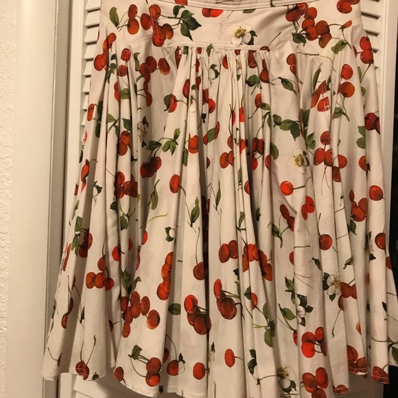 Dolce & Gabbana skit - Picture 2 of 6